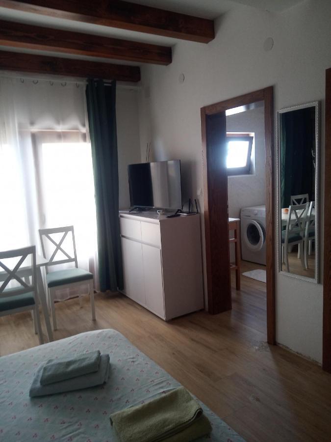 Studio Apartman Luka Стариград-Паклениця Екстер'єр фото